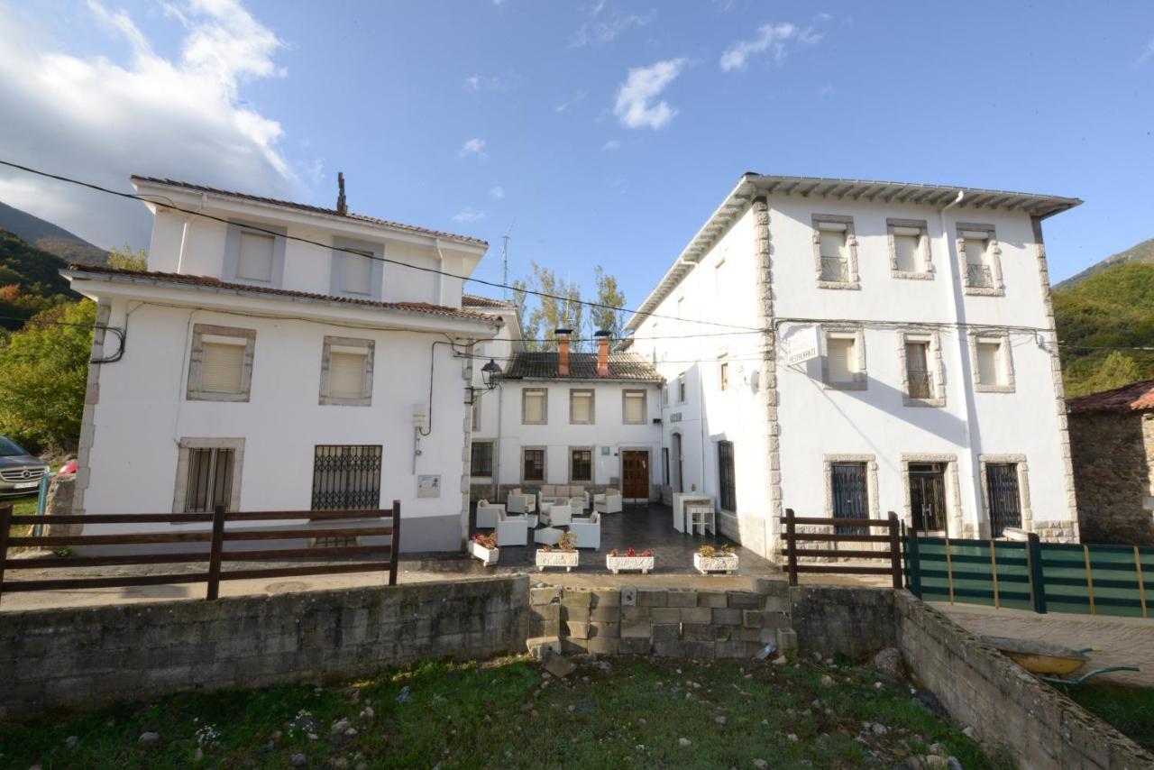 Hostal Casa Abascal 포사다 데 발데온 외부 사진