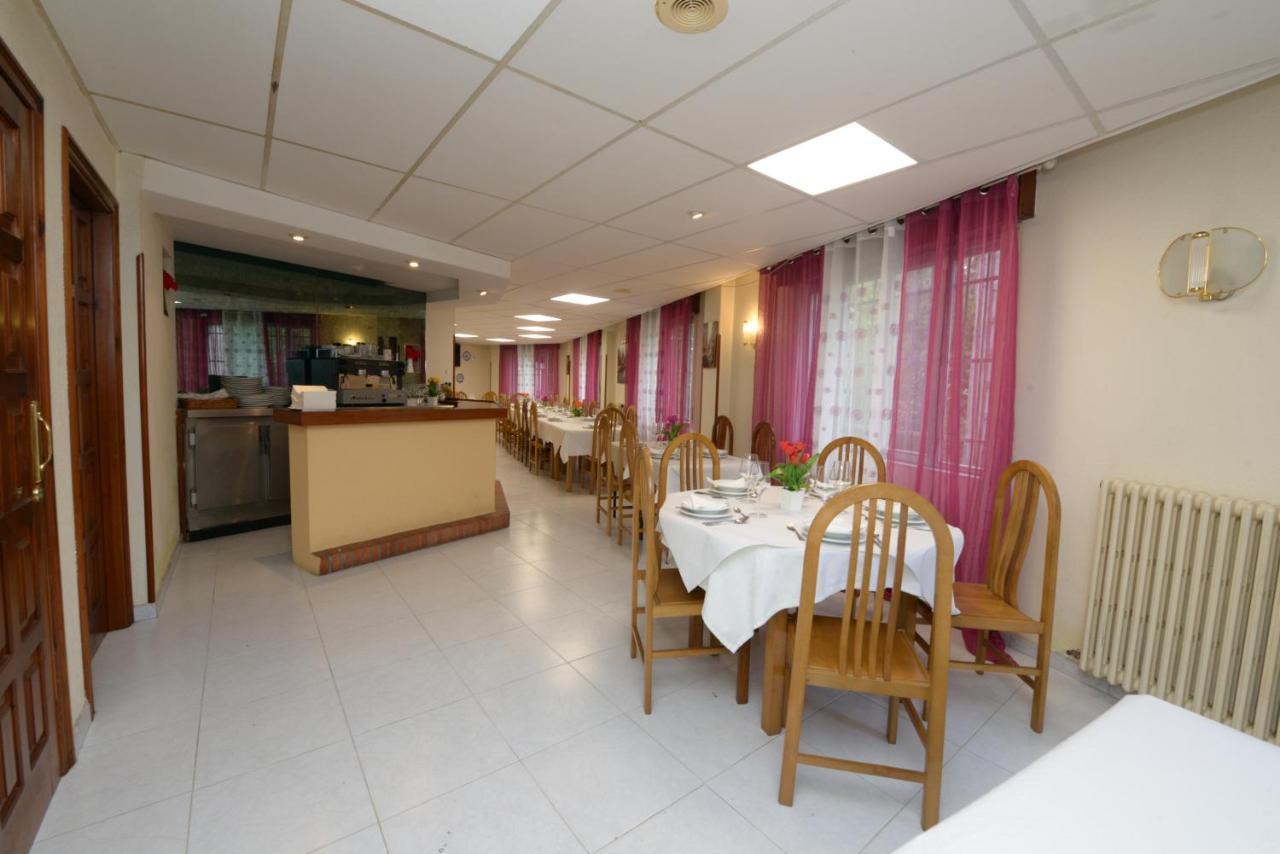 Hostal Casa Abascal 포사다 데 발데온 외부 사진