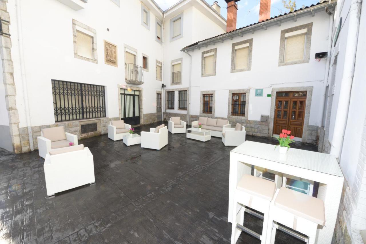 Hostal Casa Abascal 포사다 데 발데온 외부 사진