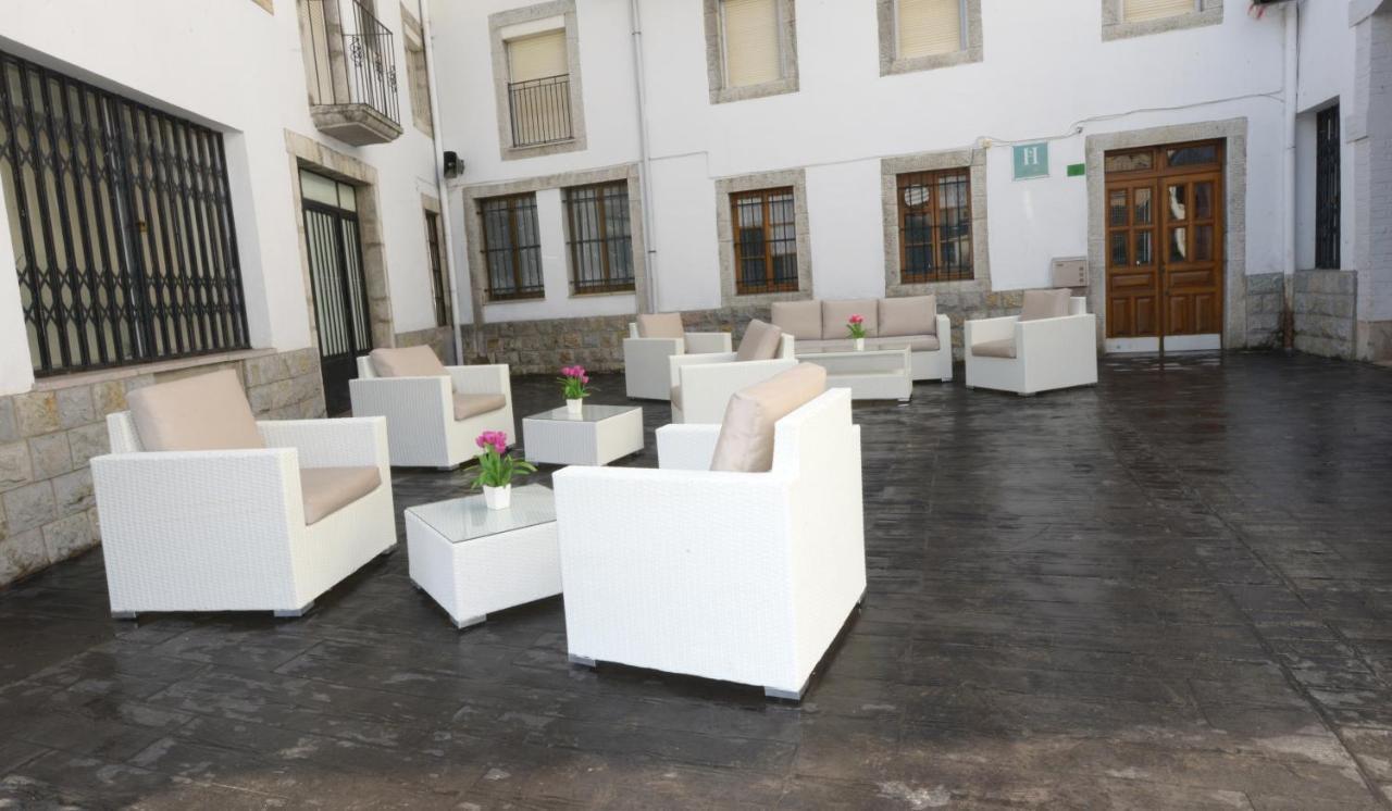 Hostal Casa Abascal 포사다 데 발데온 외부 사진