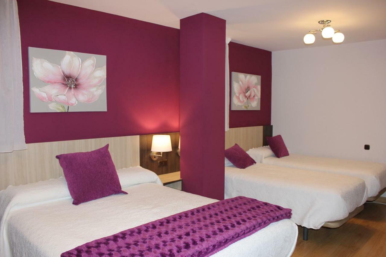 Hostal Casa Abascal 포사다 데 발데온 외부 사진