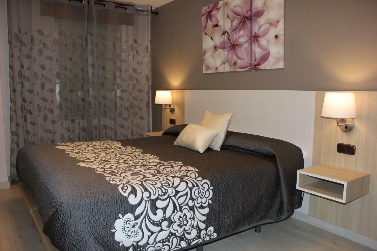 Hostal Casa Abascal 포사다 데 발데온 외부 사진