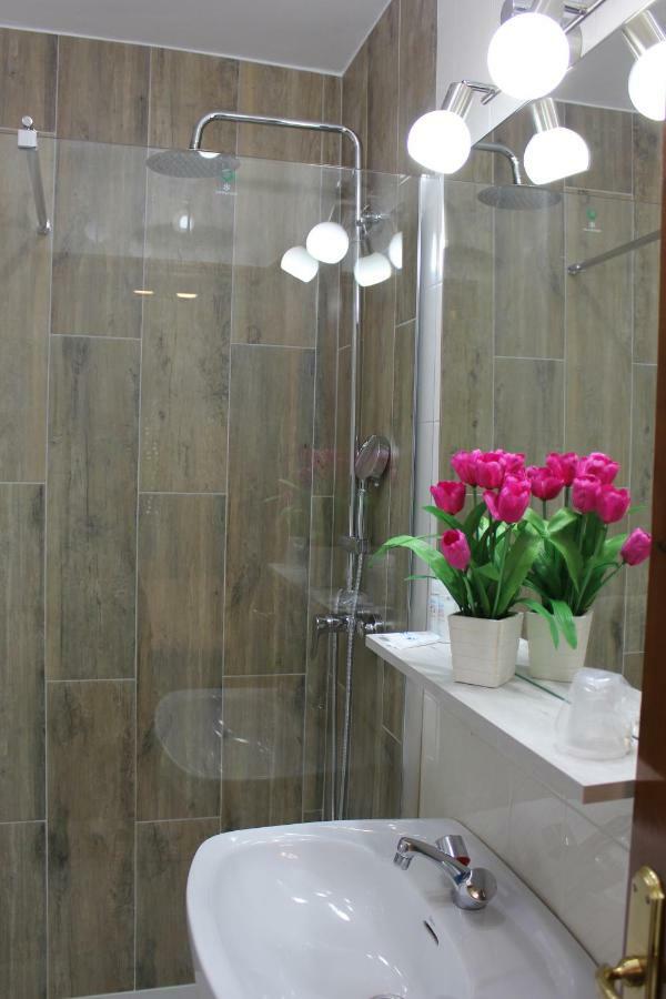 Hostal Casa Abascal 포사다 데 발데온 외부 사진