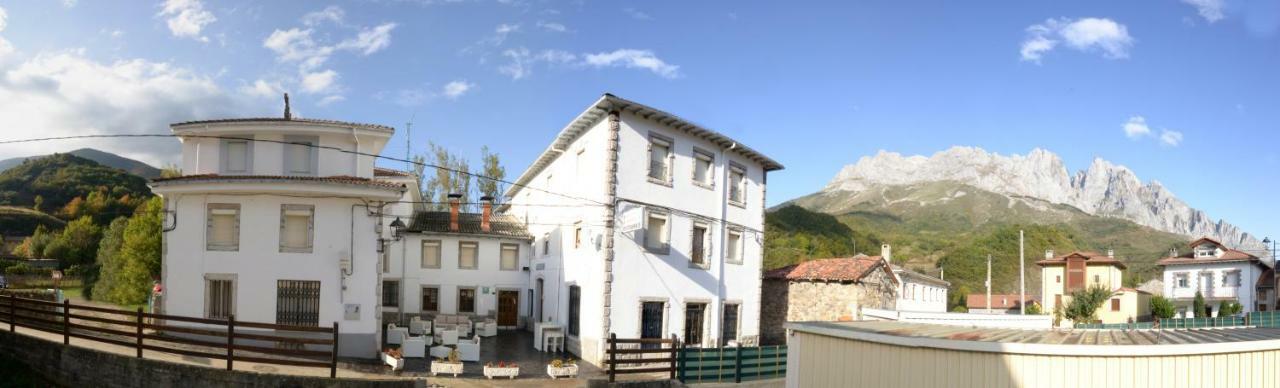 Hostal Casa Abascal 포사다 데 발데온 외부 사진