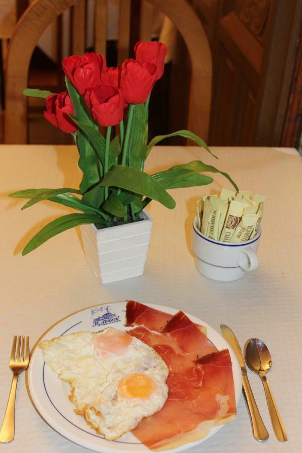 Hostal Casa Abascal 포사다 데 발데온 외부 사진